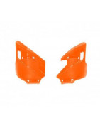 LOWER TRIPLECLAMP COVER
